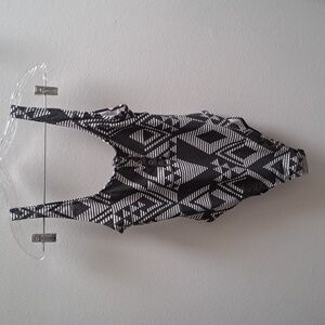 Aerie swimsuit one piece large black and white geometric